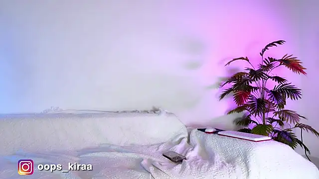 Meow Kira online show from July 28, 2026, 8:52 pm
