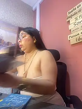 Snapshot of Brenda_Levine chatting on June 13, 2026, 11:30 am Brenda Levine online show from June 13, 2026, 11:30 am