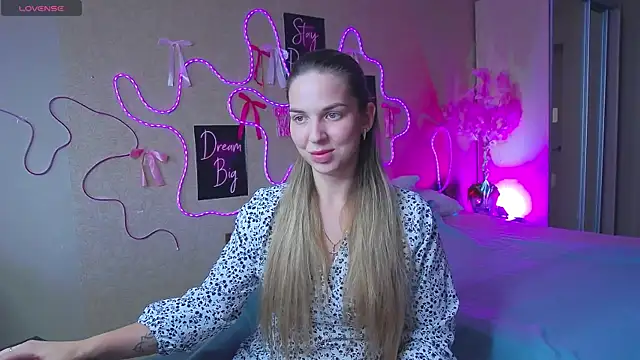 babbyalexandra online show from July 29, 2026, 1:32 pm