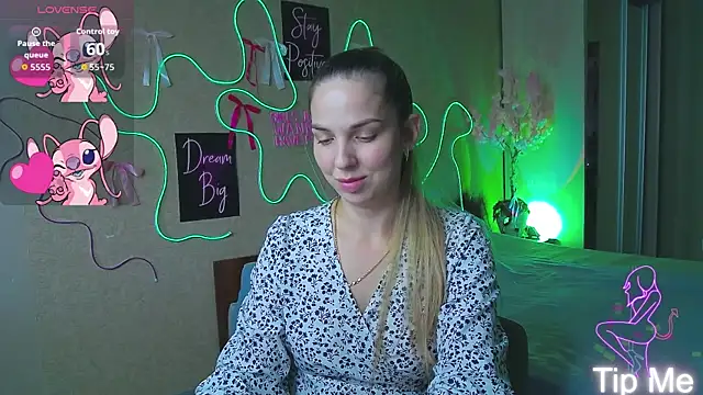 babbyalexandra online show from July 28, 2026, 1:54 pm