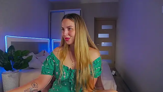 babbyalexandra online show from June 26, 2026, 1:39 pm