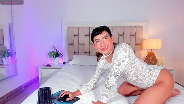 Snapshot of Nicocute_ chatting on July 18, 2026, 7:11 pm Nicocute online show from July 18, 2026, 7:11 pm