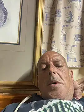 GeldenKuy online show from July 9, 2026, 7:35 pm