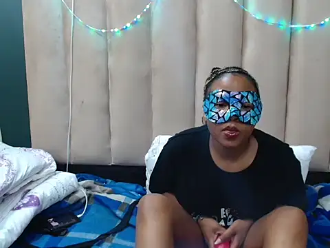 JustKarii online show from June 9, 2026, 8:21 pm