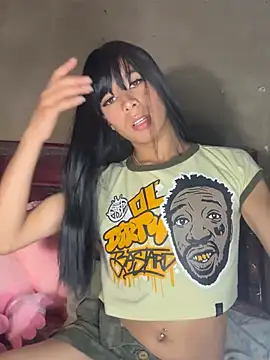 Snapshot of lady_Tayron chatting on June 27, 2026, 5:13 am lady Tayron online show from June 27, 2026, 5:13 am