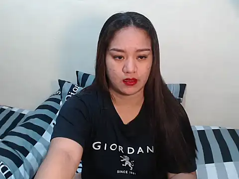 Snapshot of GorgeousPinay_x chatting on July 18, 2026, 1:14 am GorgeousPinay x online show from July 18, 2026, 1:14 am