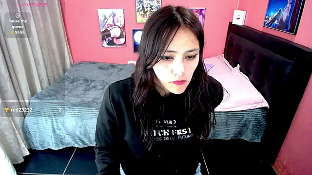 Sakura Mimi online show from June 18, 2026, 1:04 am