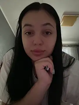 Bettie Toni online show from June 15, 2026, 5:29 am