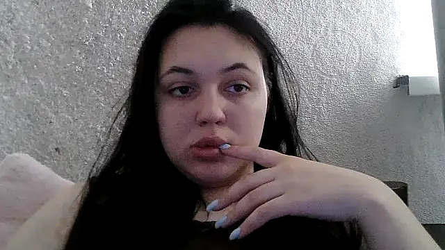 Bettie Toni online show from June 19, 2026, 5:57 am