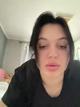 Bettie Toni online show from June 17, 2026, 9:52 am