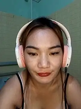 Snapshot of Voiva11 chatting on July 4, 2026, 1:37 pm Voiva11 online show from July 4, 2026, 1:37 pm