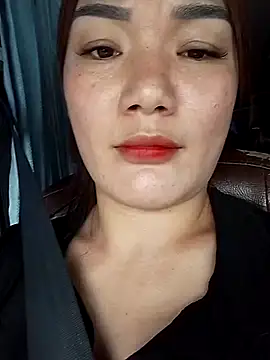 Snapshot of Voiva11 chatting on August 1, 2026, 2:42 am Voiva11 online show from August 1, 2026, 2:42 am