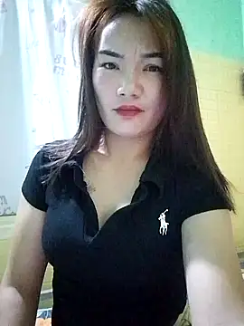 Snapshot of Voiva11 chatting on July 23, 2026, 10:28 pm Voiva11 online show from July 23, 2026, 10:28 pm