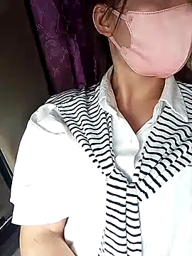 Snapshot of Voiva11 chatting on July 30, 2026, 4:55 am Voiva11 online show from July 30, 2026, 4:55 am