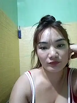 Snapshot of Voiva11 chatting on July 28, 2026, 6:20 pm Voiva11 online show from July 28, 2026, 6:20 pm