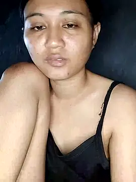 Snapshot of Rayya_4yy chatting on June 17, 2026, 6:13 am Rayya 4yy online show from June 17, 2026, 6:13 am