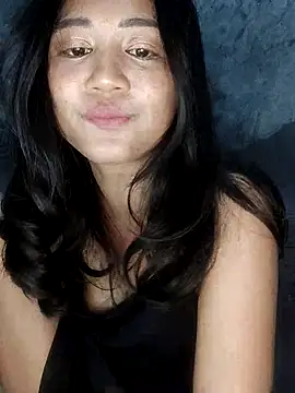 Snapshot of Rayya_4yy chatting on July 6, 2026, 1:40 pm Rayya 4yy online show from July 6, 2026, 1:40 pm