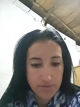 Adriananoir online show from June 10, 2026, 11:50 pm