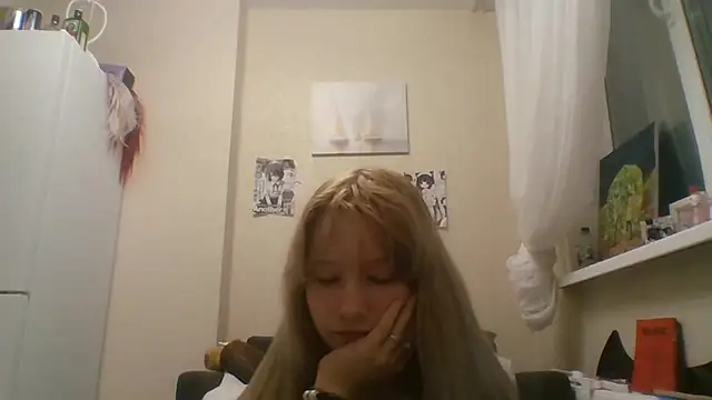 Snapshot of DinaKolter chatting on July 1, 2026, 5:13 pm DinaKolter online show from July 1, 2026, 5:13 pm