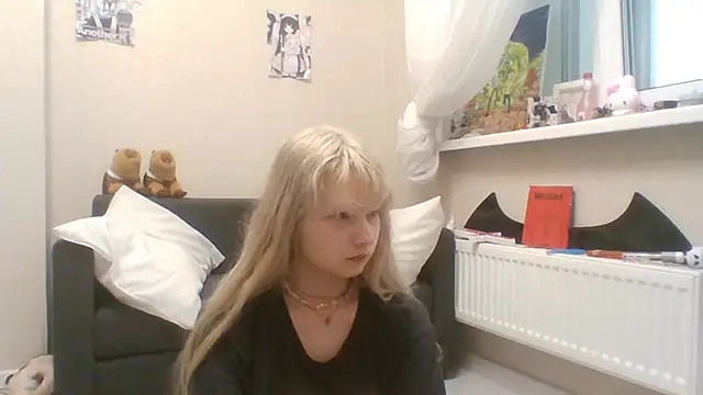 Snapshot of DinaKolter chatting on July 7, 2026, 4:10 pm DinaKolter online show from July 7, 2026, 4:10 pm