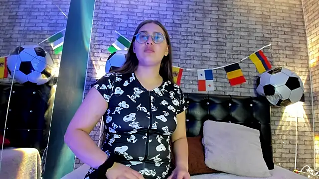 Snapshot of Apolonia_eros chatting on July 10, 2026, 3:17 am Apolonia eros online show from July 10, 2026, 3:17 am
