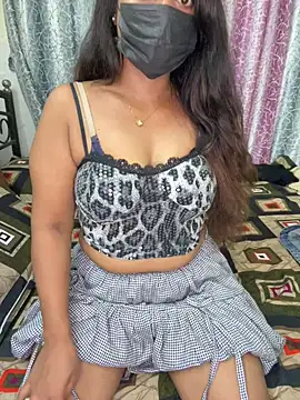 Gauri Xx online show from July 17, 2026, 5:21 pm