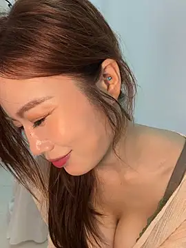 Duoduo 1314 online show from July 7, 2026, 6:47 am