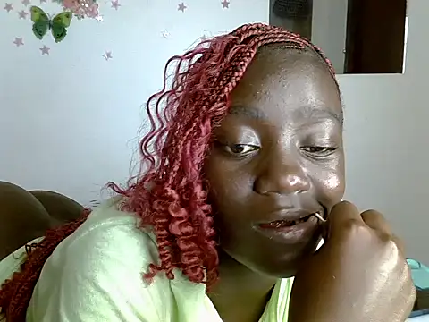 Snapshot of petiteebony254 chatting on June 17, 2026, 7:46 pm petiteebony254 online show from June 17, 2026, 7:46 pm