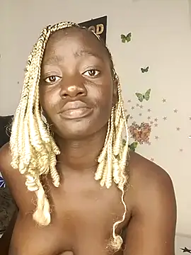 Snapshot of petiteebony254 chatting on June 15, 2026, 5:18 am petiteebony254 online show from June 15, 2026, 5:18 am