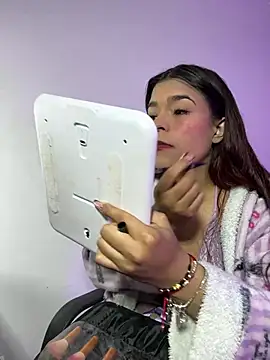 catalina rios1 online show from June 19, 2026, 5:35 am