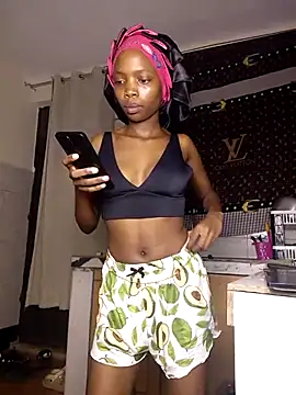Sexyie lynne online show from July 4, 2026, 11:20 pm