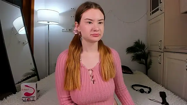 SonyaBabyn online show from February 4, 2025, 2:10 pm