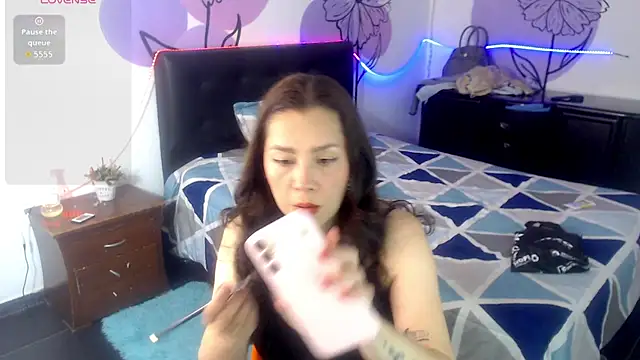 Snapshot of solhime chatting on July 28, 2026, 1:21 pm solhime online show from July 28, 2026, 1:21 pm
