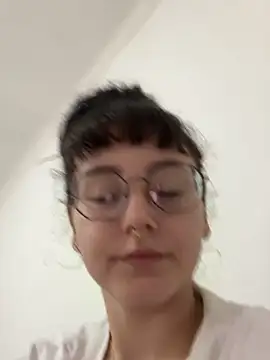 jinixxxs online show from June 15, 2026, 6:29 pm