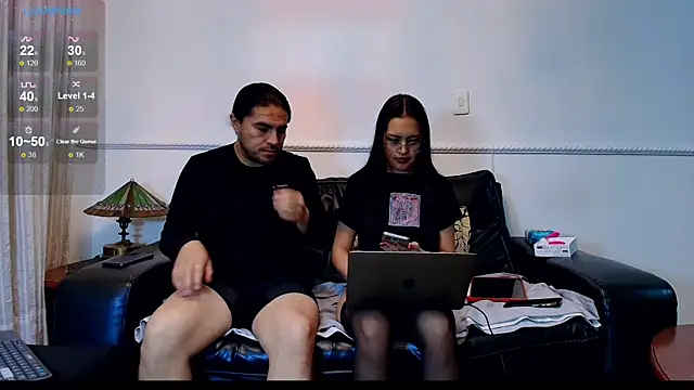 Snapshot of Noah_N_Luxxy chatting on June 17, 2026, 2:55 am Noah N Luxxy online show from June 17, 2026, 2:55 am