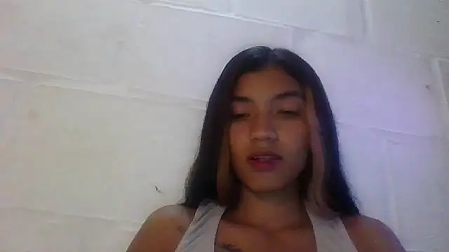 Snapshot of canelita0510 chatting on July 3, 2026, 4:52 am canelita0510 online show from July 3, 2026, 4:52 am