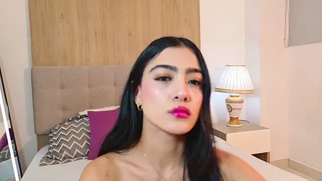 MaluCortes online show from June 25, 2026, 2:22 pm