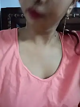Snapshot of Cute-sonam-01 chatting on July 2, 2026, 6:41 am Cute-sonam-01 online show from July 2, 2026, 6:41 am