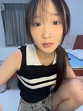 zhili77888 online show from July 17, 2026, 12:24 pm