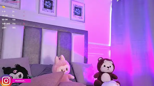 MadieAsh online show from July 10, 2026, 9:04 pm