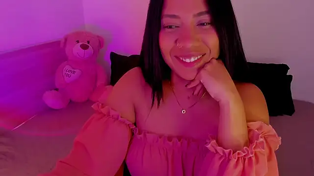 NicolePasqualott online show from December 4, 2025, 9:36 pm