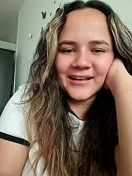 Mandy-moore28 online show from July 9, 2026, 8:52 pm