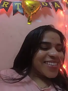 hot hawiwi online show from June 18, 2026, 8:35 am