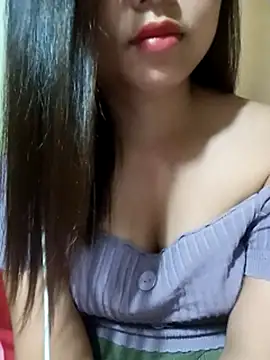 Snapshot of Emma-cutee chatting on July 7, 2026, 7:28 pm Emma-cutee online show from July 7, 2026, 7:28 pm