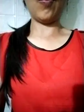 Snapshot of Helen-nn chatting on July 7, 2026, 7:23 am Helen-nn online show from July 7, 2026, 7:23 am