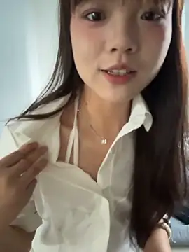 ela sisi online show from June 17, 2026, 2:11 am