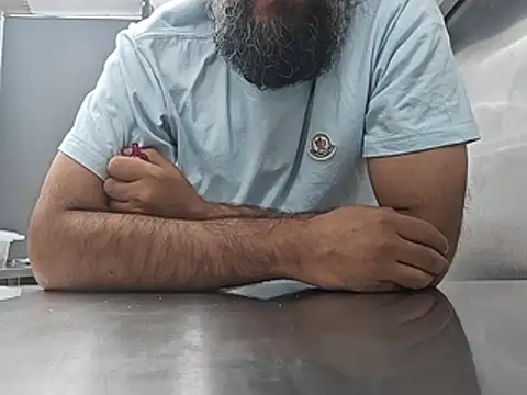 brownskinbull1 online show from July 15, 2026, 1:29 pm