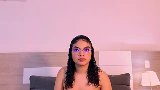 Snapshot of MelodyAlvarez chatting on July 10, 2026, 11:54 am MelodyAlvarez online show from July 10, 2026, 11:54 am
