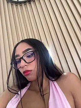 sofi-jimenez online show from June 27, 2026, 11:38 am