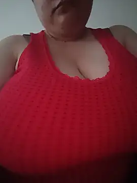 Snapshot of Mervee20 chatting on June 17, 2026, 4:50 pm Mervee20 online show from June 17, 2026, 4:50 pm